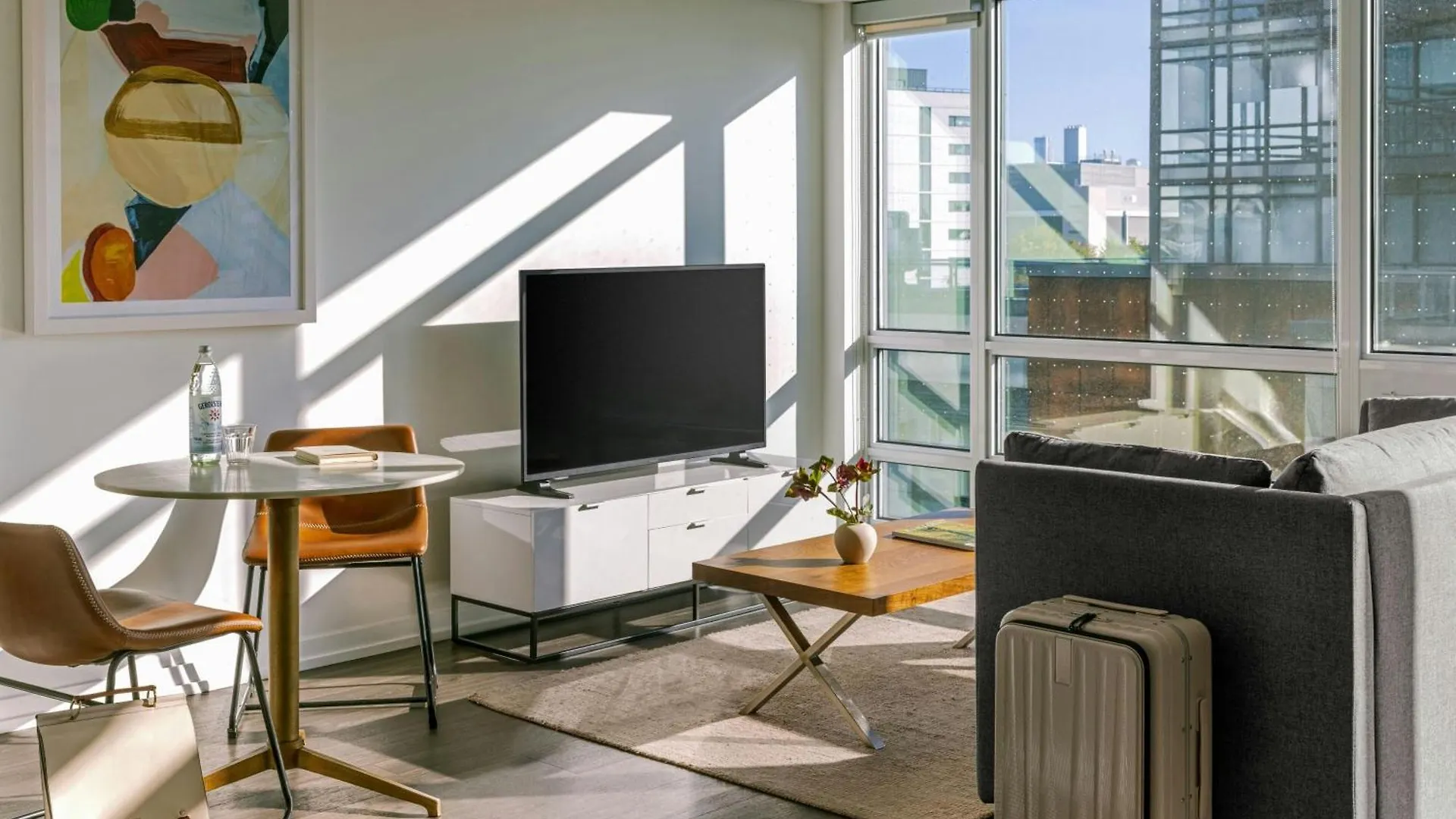 Hotel Sonder By Marriott Bonvoy The Liberty Apartments Liberty Village Toronto