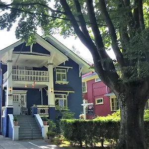 *** Bed & Breakfast Cambie Canada