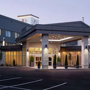 Doubletree By Hilton Montreal Airport Hotel