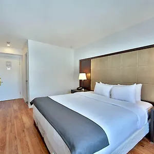 Newstar 3*, Montréal Canadá